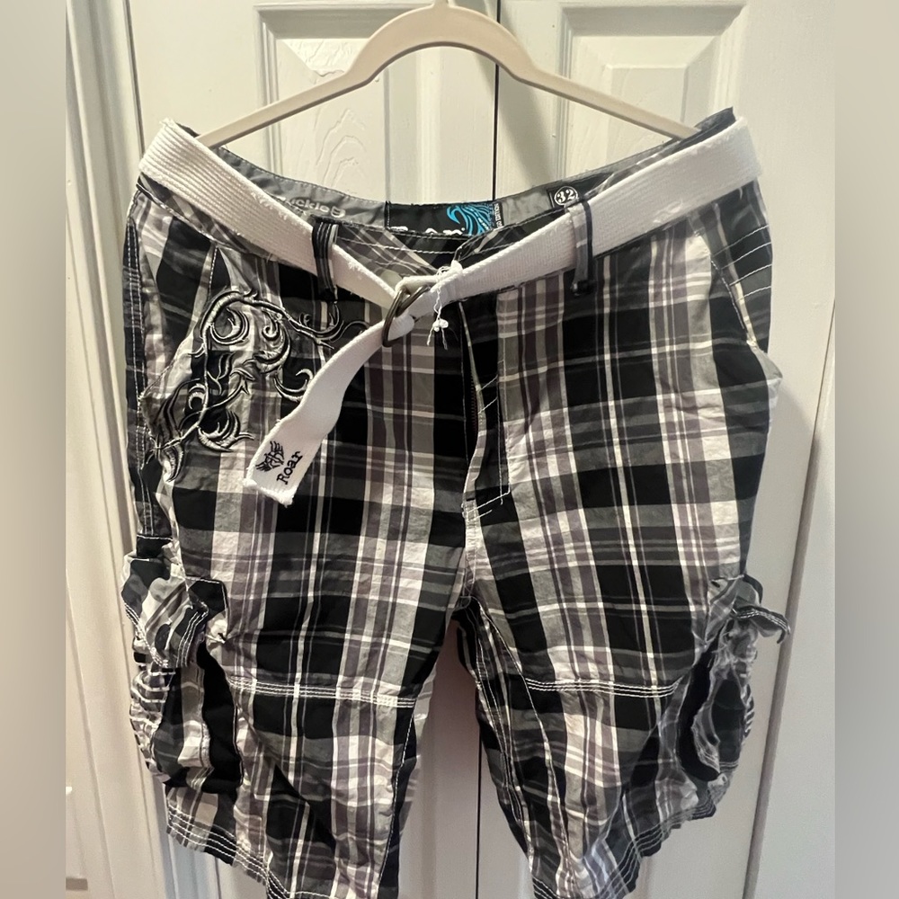 Men’s roar short size 32 buckle exclusive